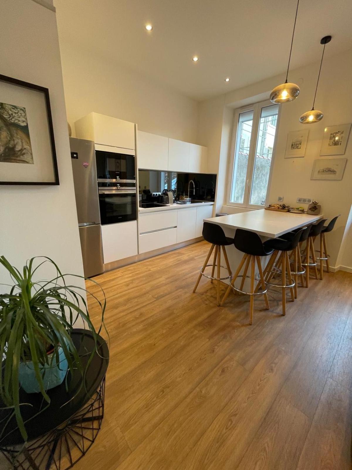 Appartement Design Sur Vauban - Clim Et Wifi Marseille Exteriér fotografie