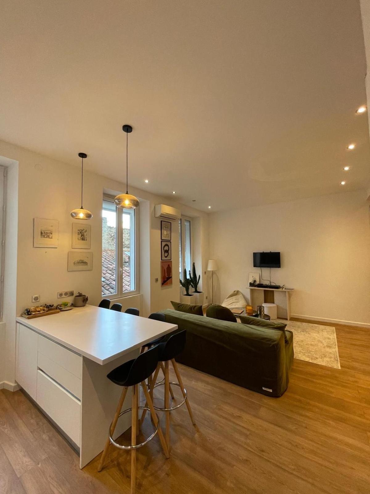Appartement Design Sur Vauban - Clim Et Wifi Marseille Exteriér fotografie